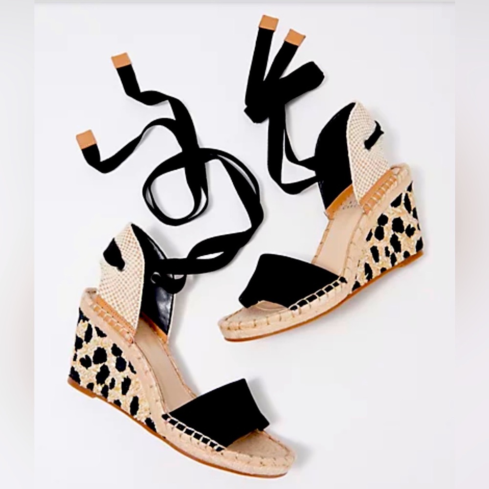 VINCE CAMUTO LEVERNTA WEDGE ESPADRILLE SANDAL